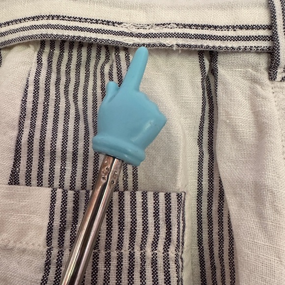 Eddie Bauer | Blue & White Striped Linen Blend Shorts with Belt - Picture 6 of 10